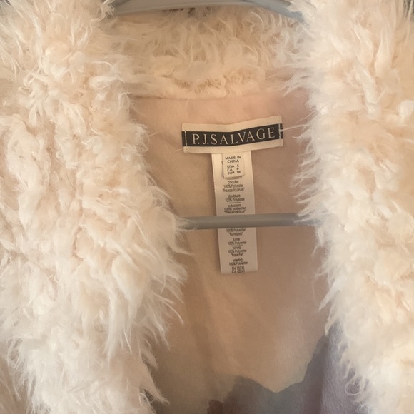 PJ Salvage Sherpa Fur Vest - Picture 2 of 4